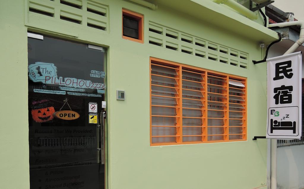 The Pillohouzzze Hotel Malacca Eksteriør billede
