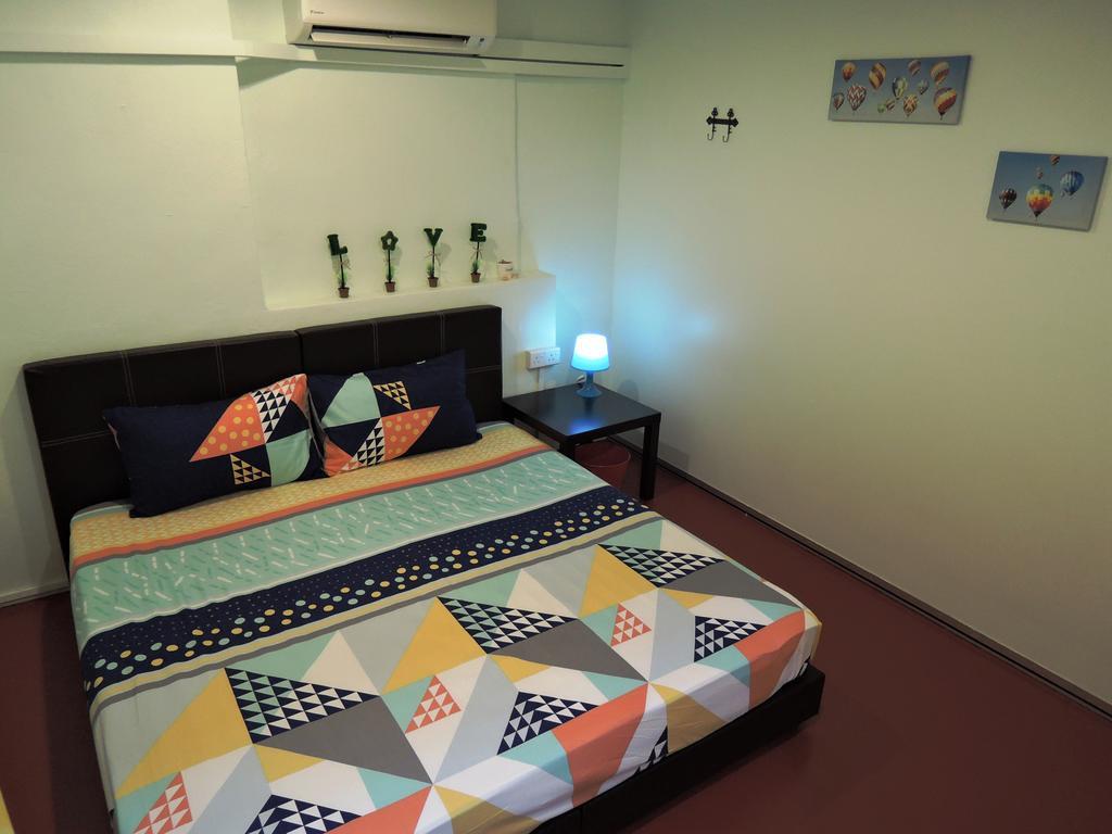 The Pillohouzzze Hotel Malacca Eksteriør billede