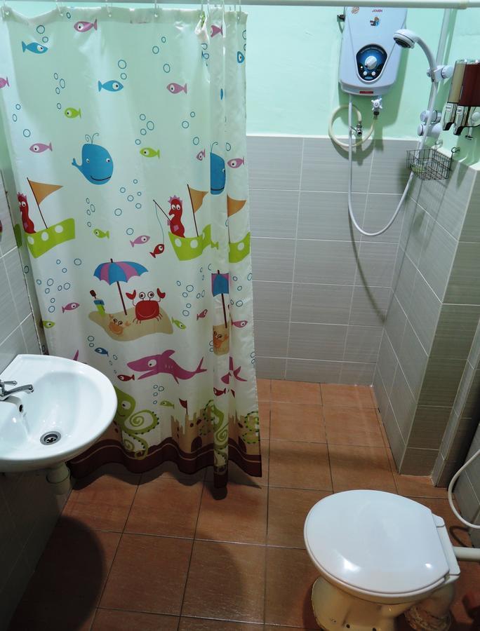 The Pillohouzzze Hotel Malacca Eksteriør billede