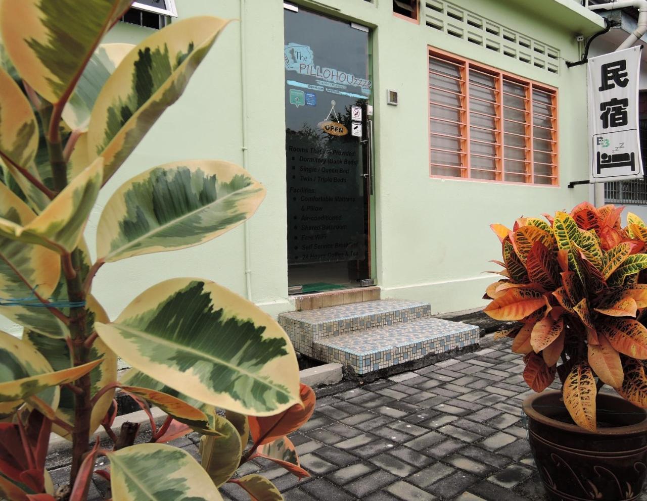 The Pillohouzzze Hotel Malacca Eksteriør billede